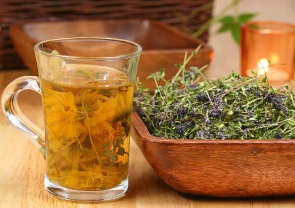 decoction luibhe le haghaidh méadú bod